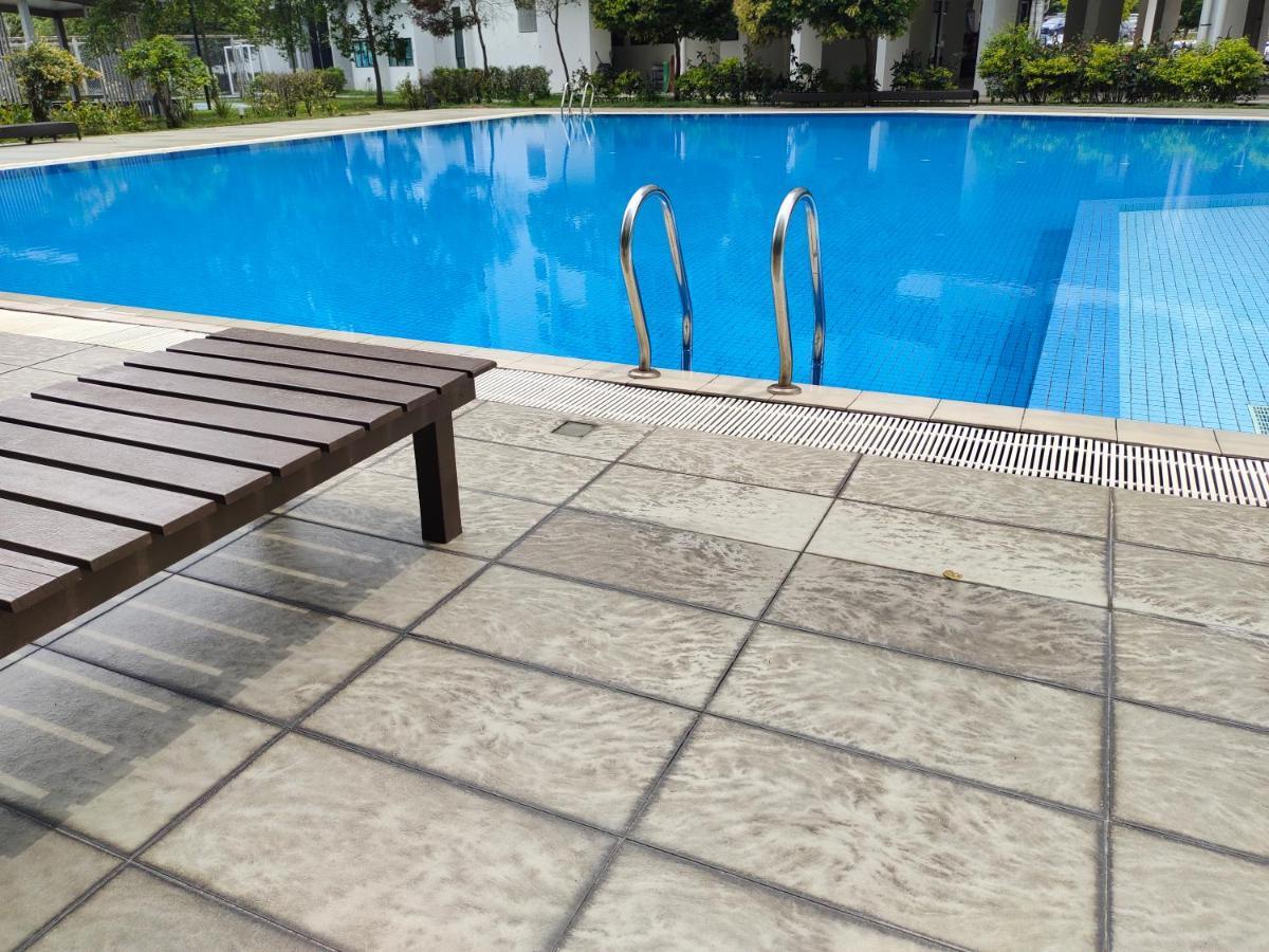 De Cozy Corner Suria Rafflesia Setia Alam Apartment Шах Алам Екстериор снимка